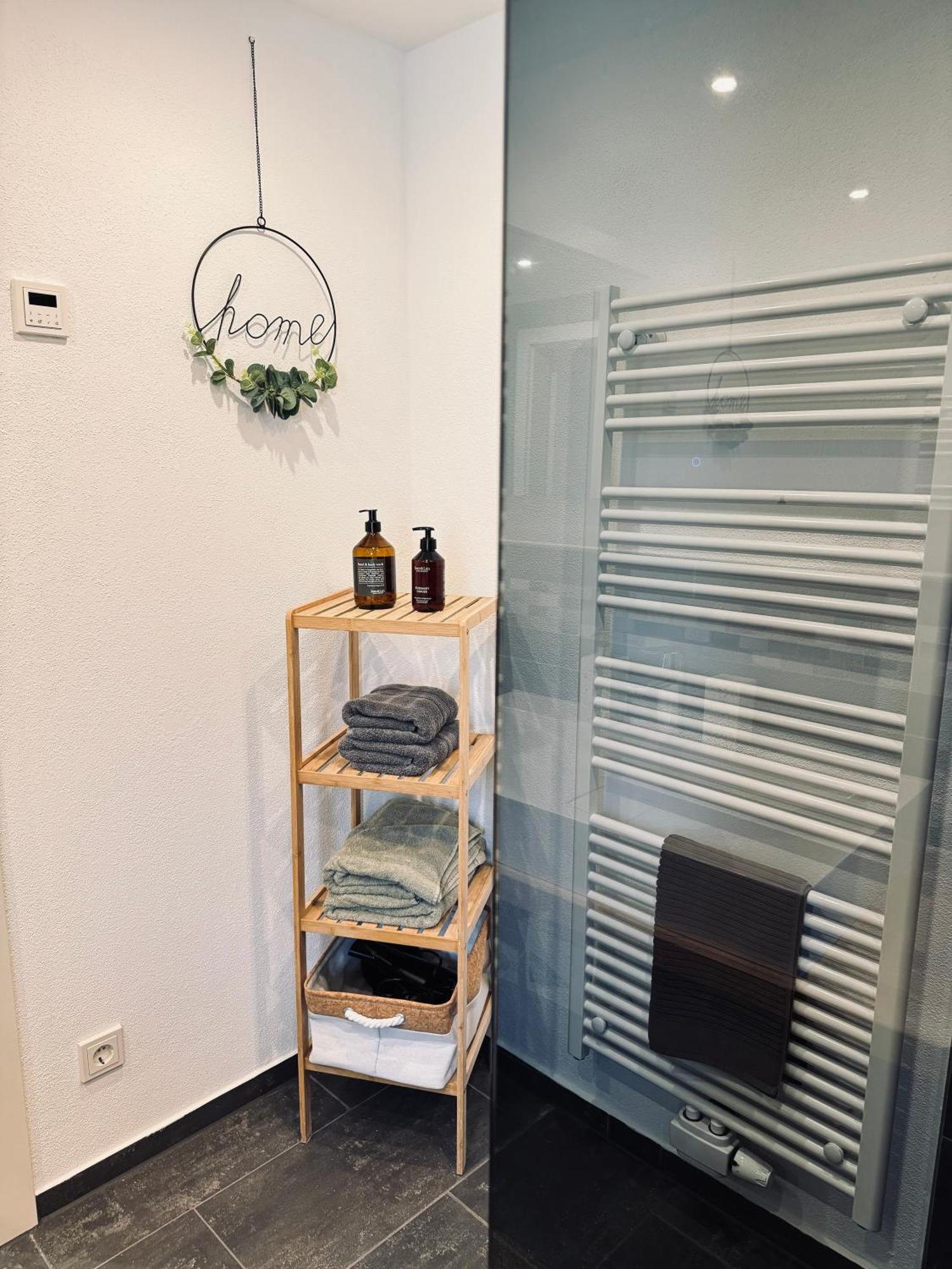 Moderne Wohnung Zum Wohlfuehlen Brachback Luaran gambar
